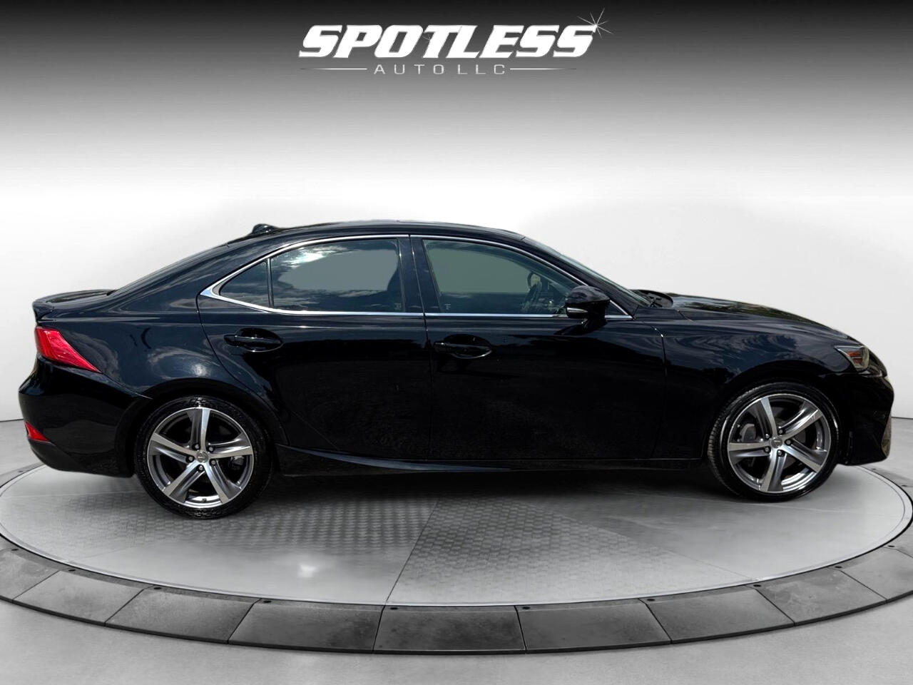 2017 Lexus IS 200t photo 7