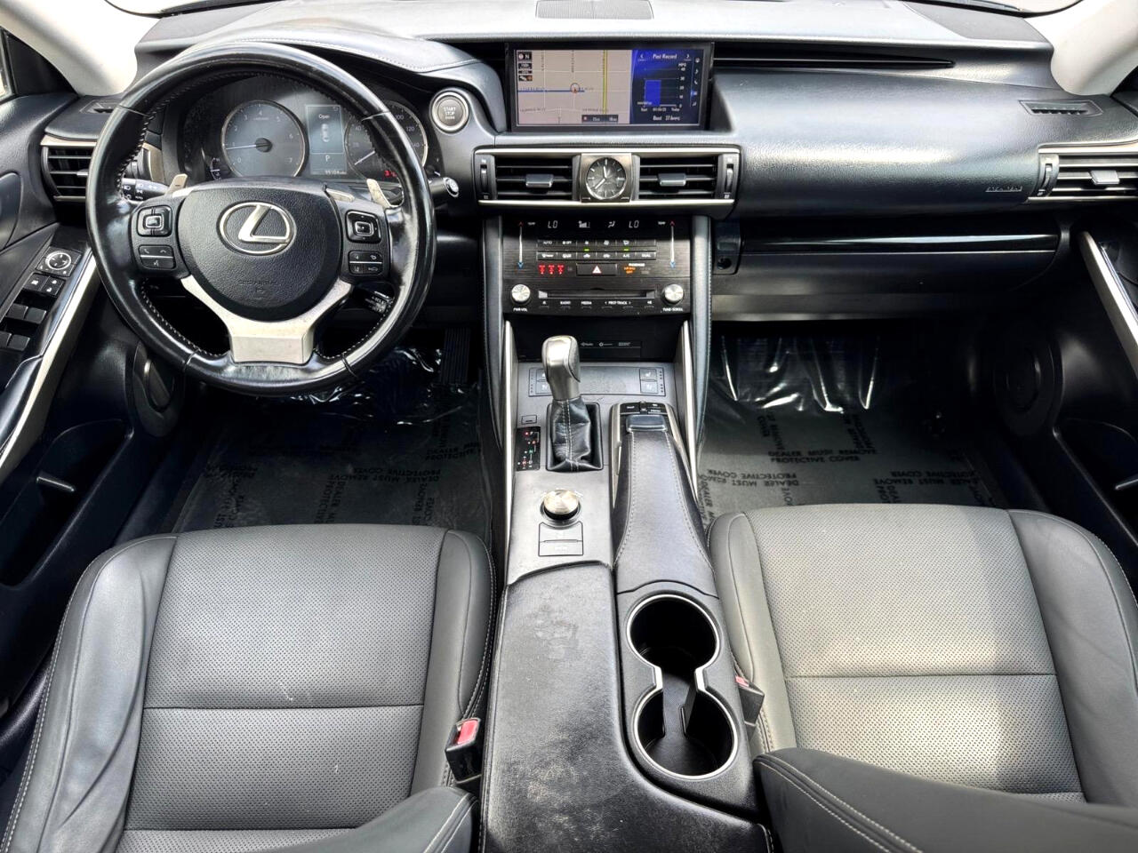 2017 Lexus IS 200t photo 21
