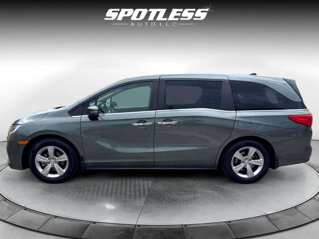 2019 Honda Odyssey EX-L photo 2