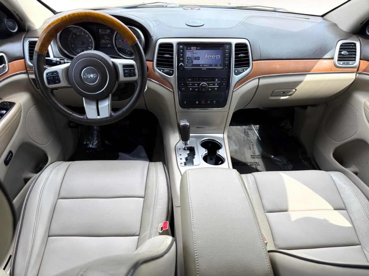 2011 Jeep Grand Cherokee Overland photo 21