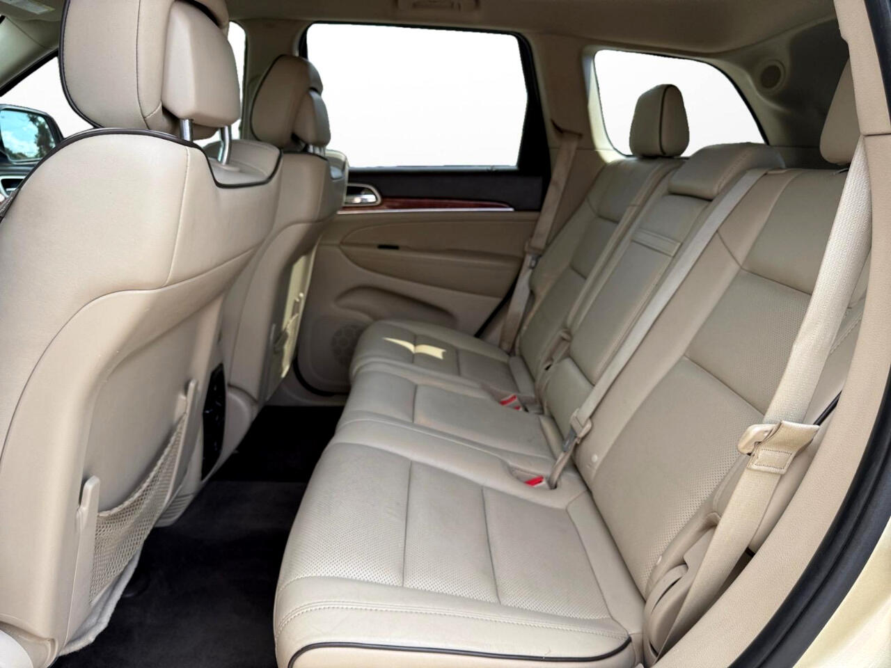 2011 Jeep Grand Cherokee Overland photo 22