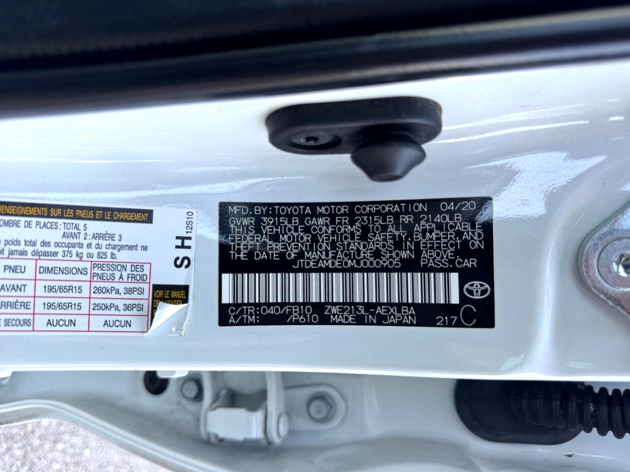 2021 Toyota Corolla LE Hybrid photo 16