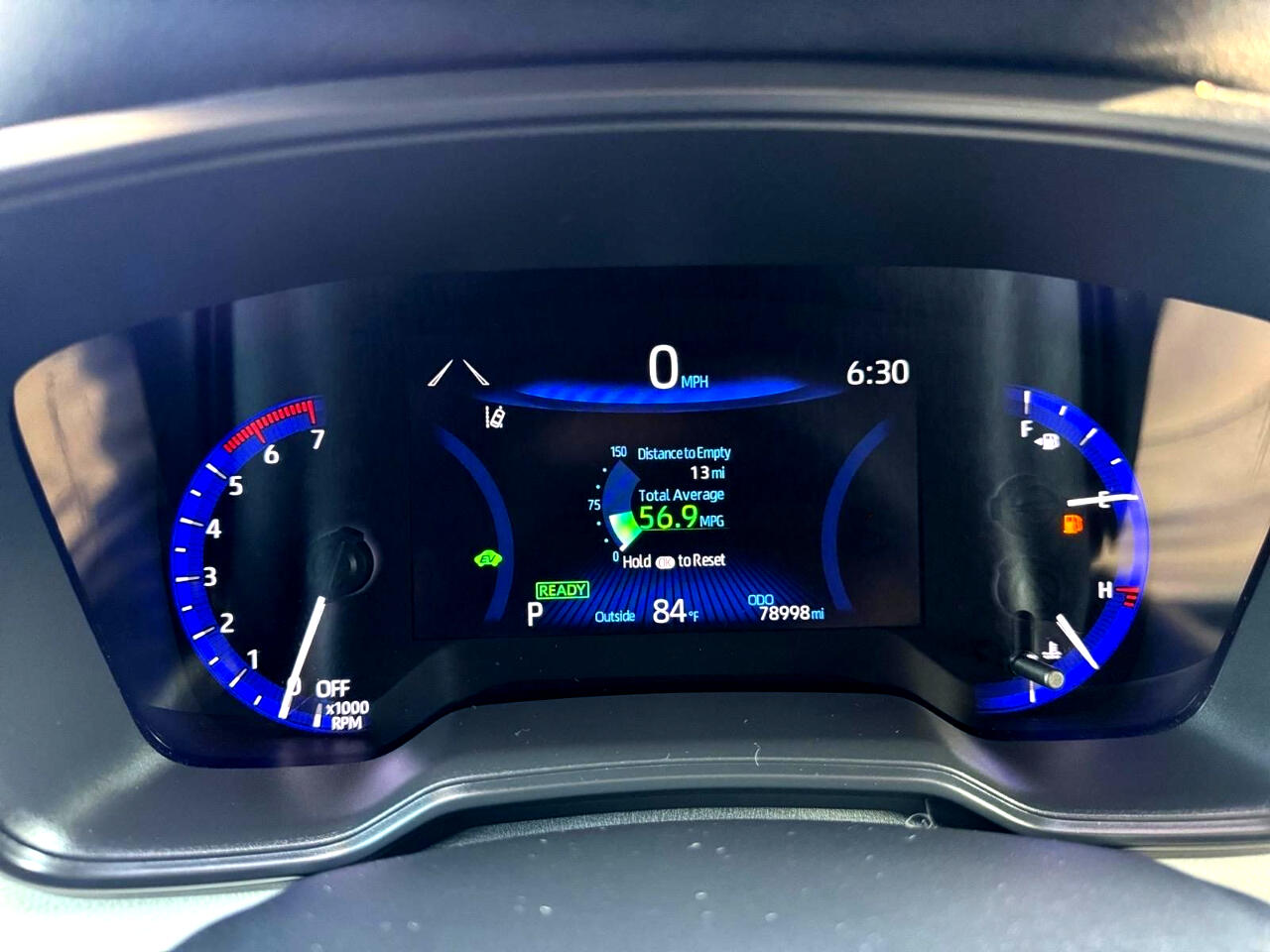 2021 Toyota Corolla LE Hybrid photo 17