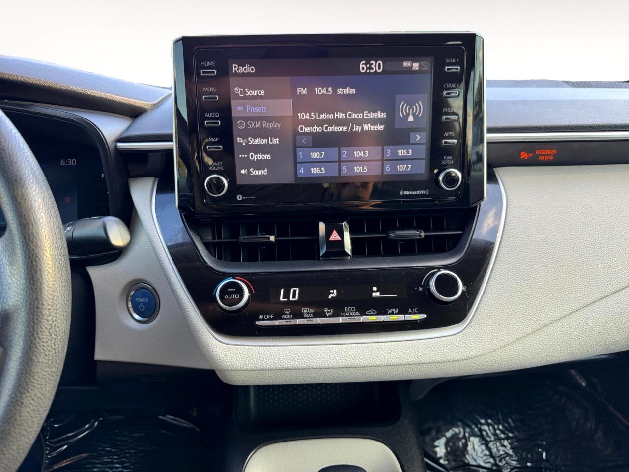 2021 Toyota Corolla LE Hybrid photo 21