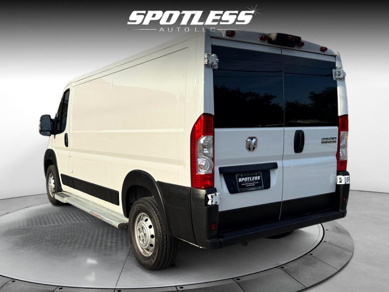 2023 Ram ProMaster 2500 photo 3