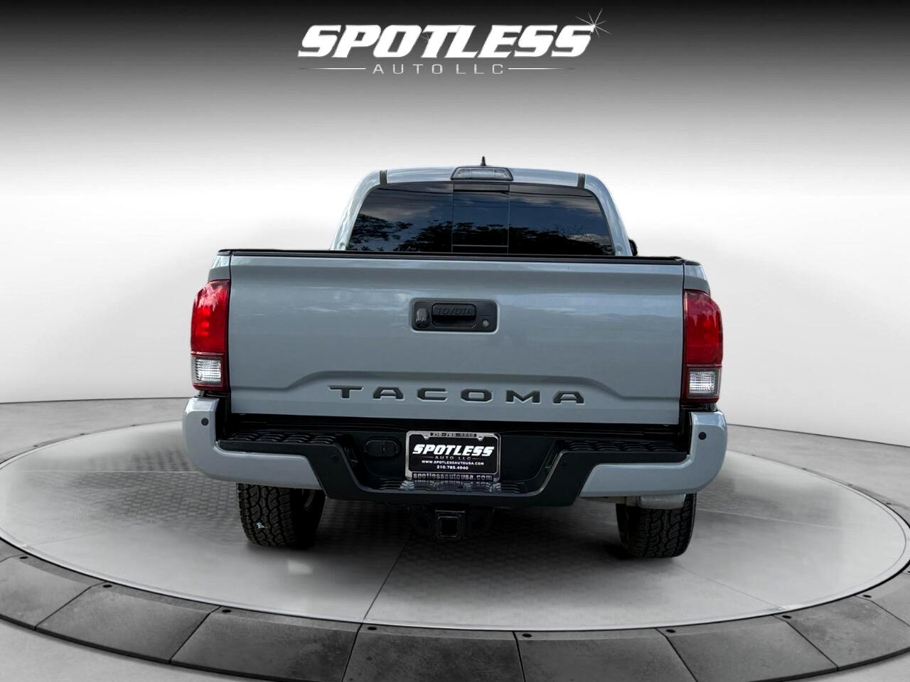 2018 Toyota Tacoma TRD Sport Double Cab V6 photo 5