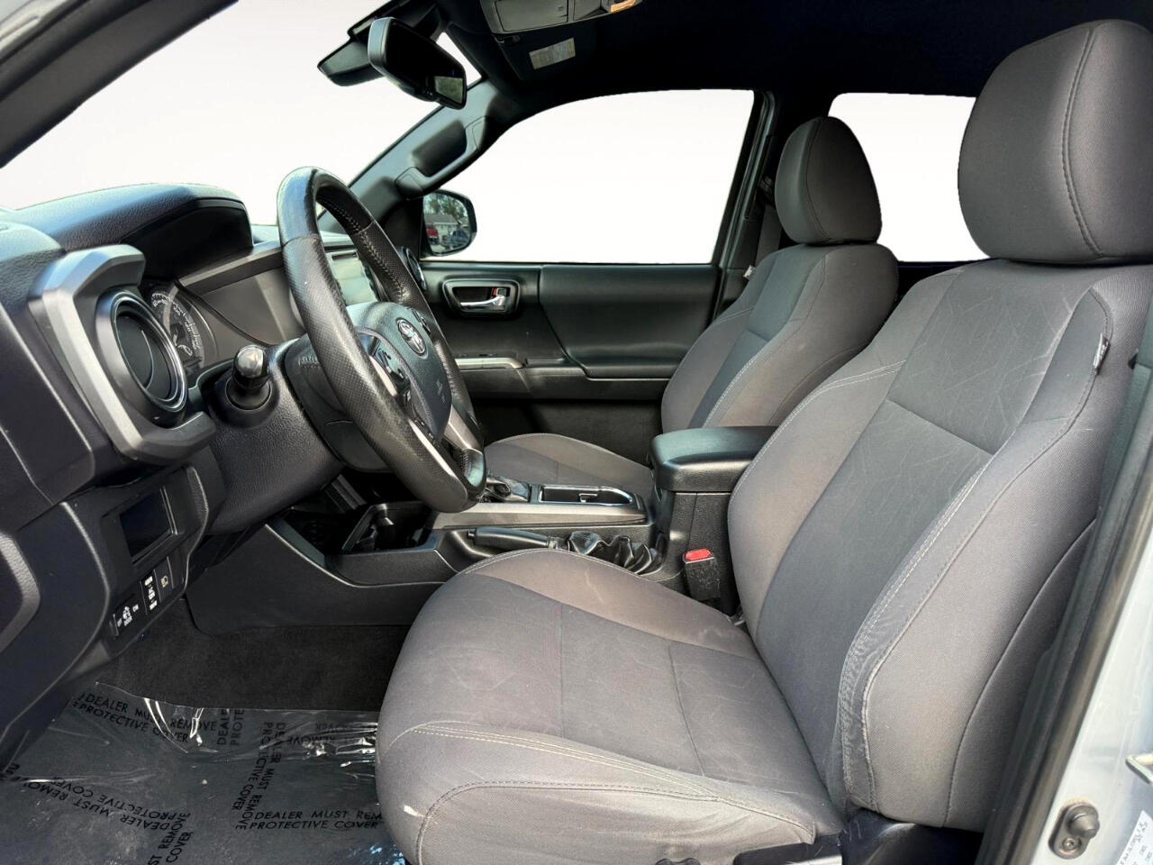 2018 Toyota Tacoma TRD Sport Double Cab V6 photo 17