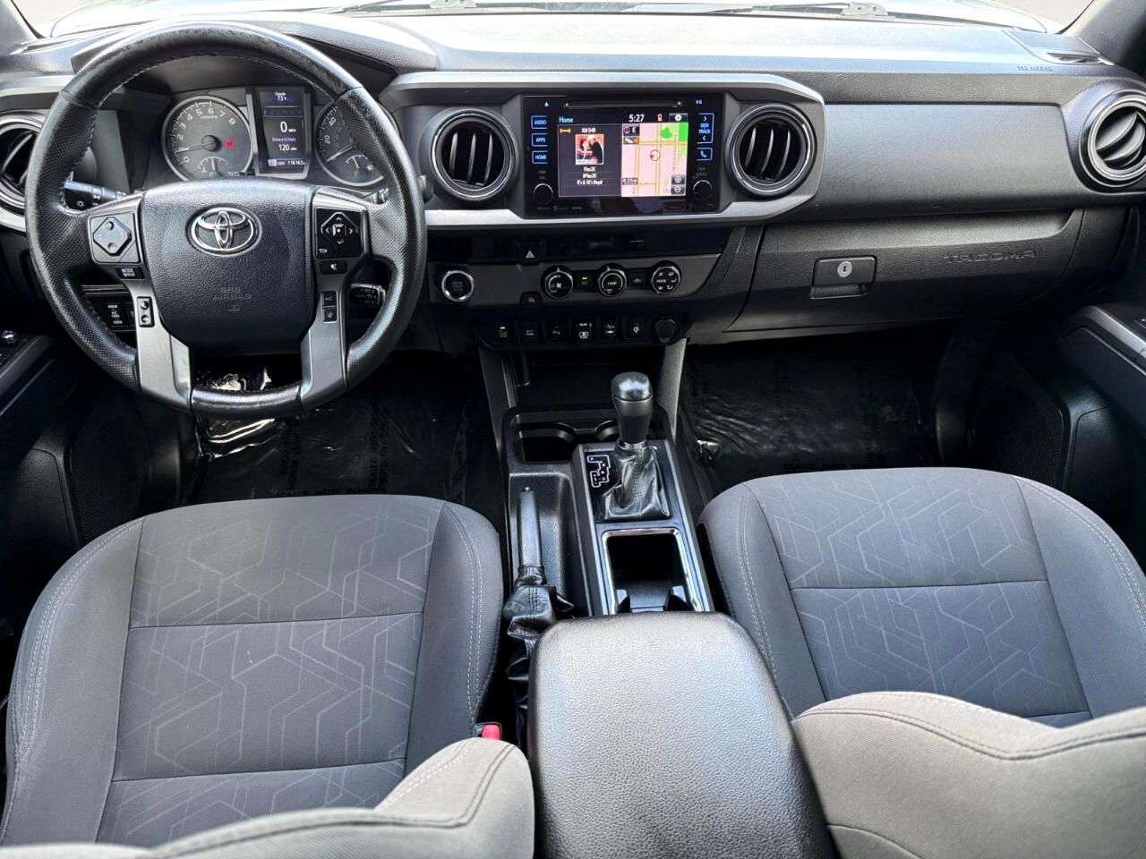 2018 Toyota Tacoma TRD Sport Double Cab V6 photo 22
