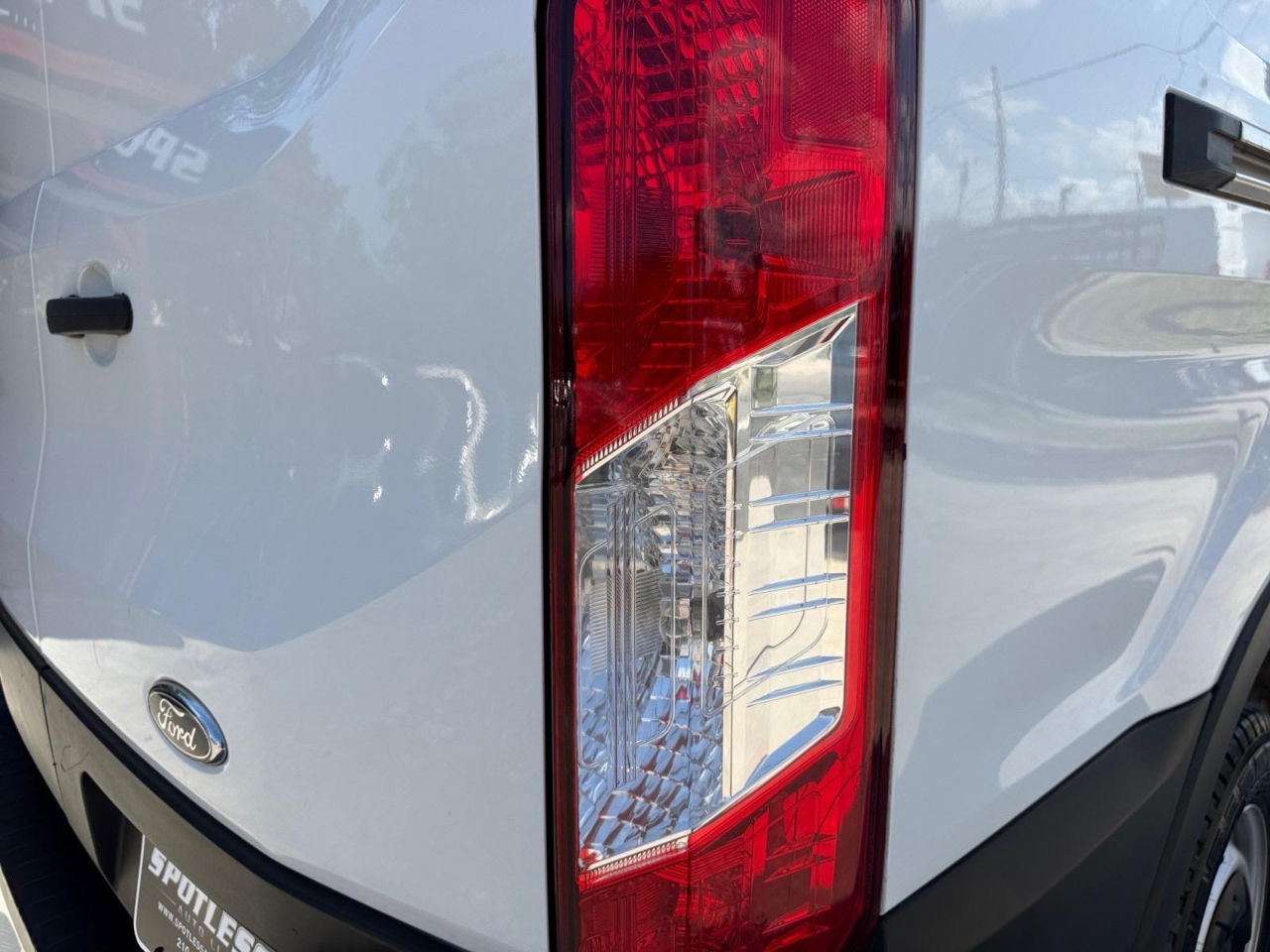 2020 Ford Transit Van photo 11