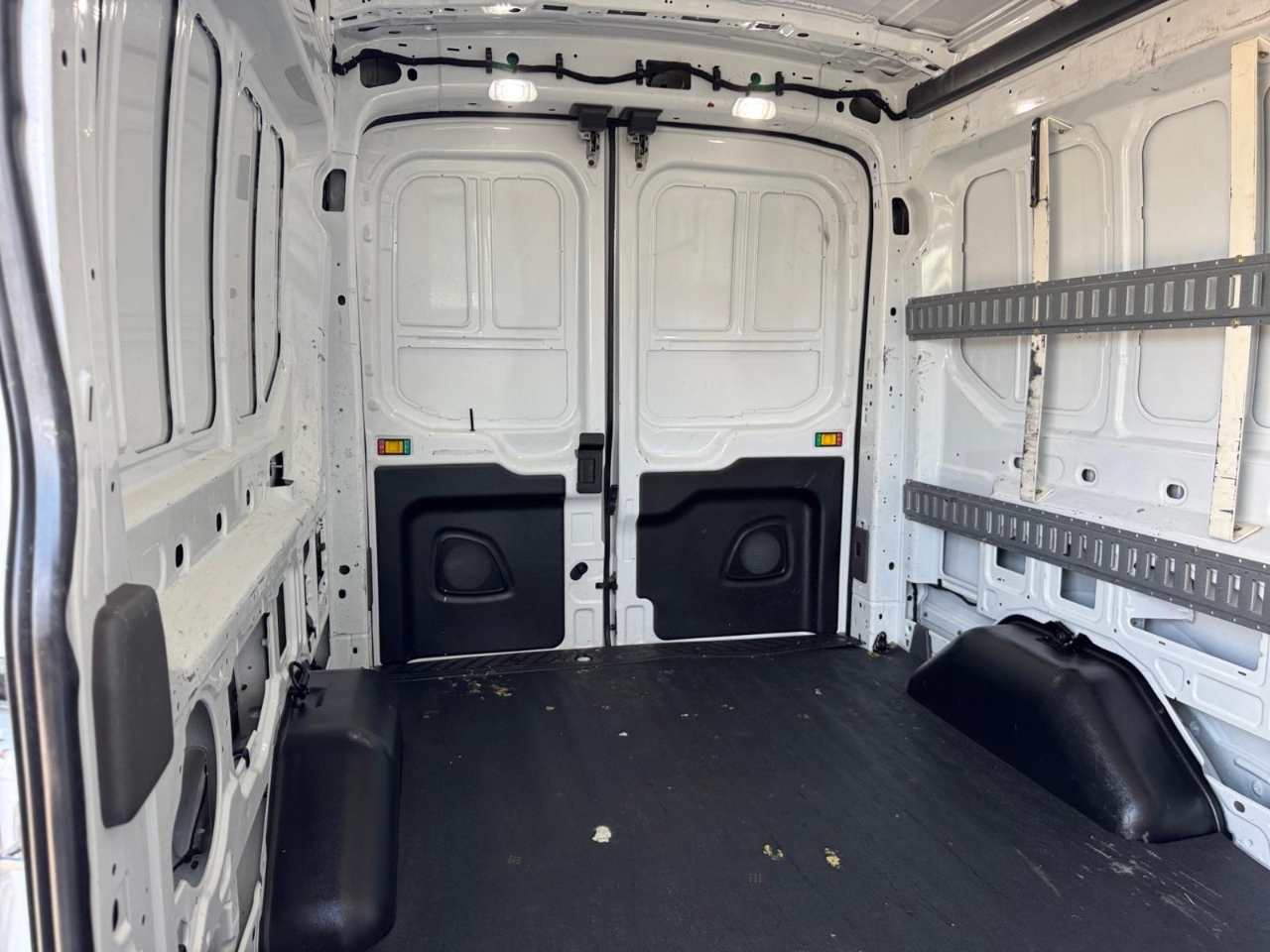 2020 Ford Transit Van photo 22