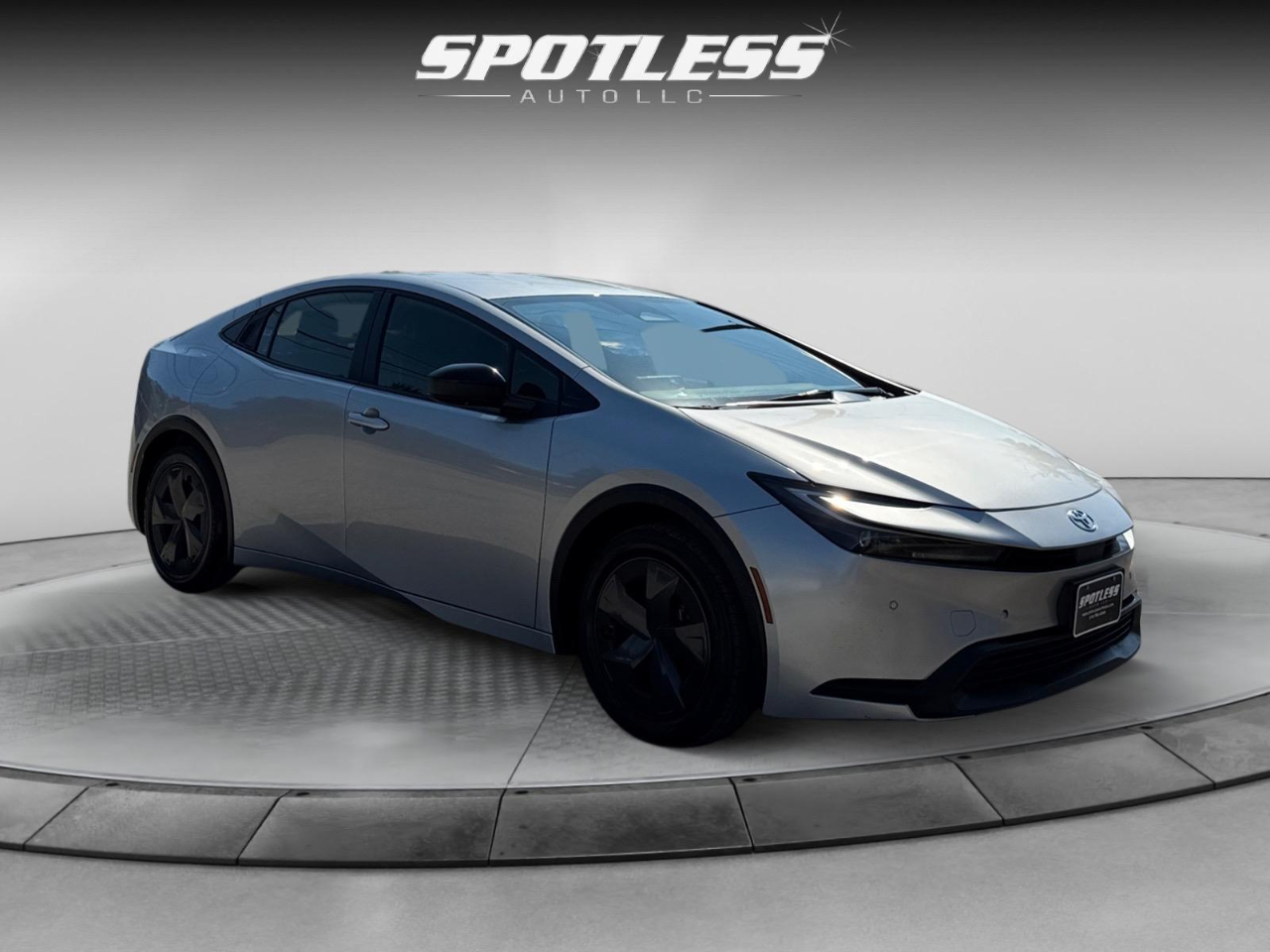 2024 Toyota Prius LE photo 6