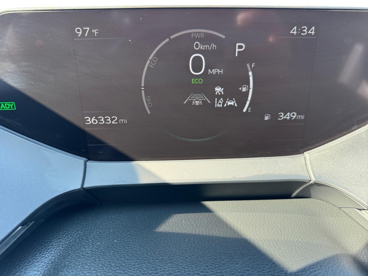 2024 Toyota Prius LE photo 17