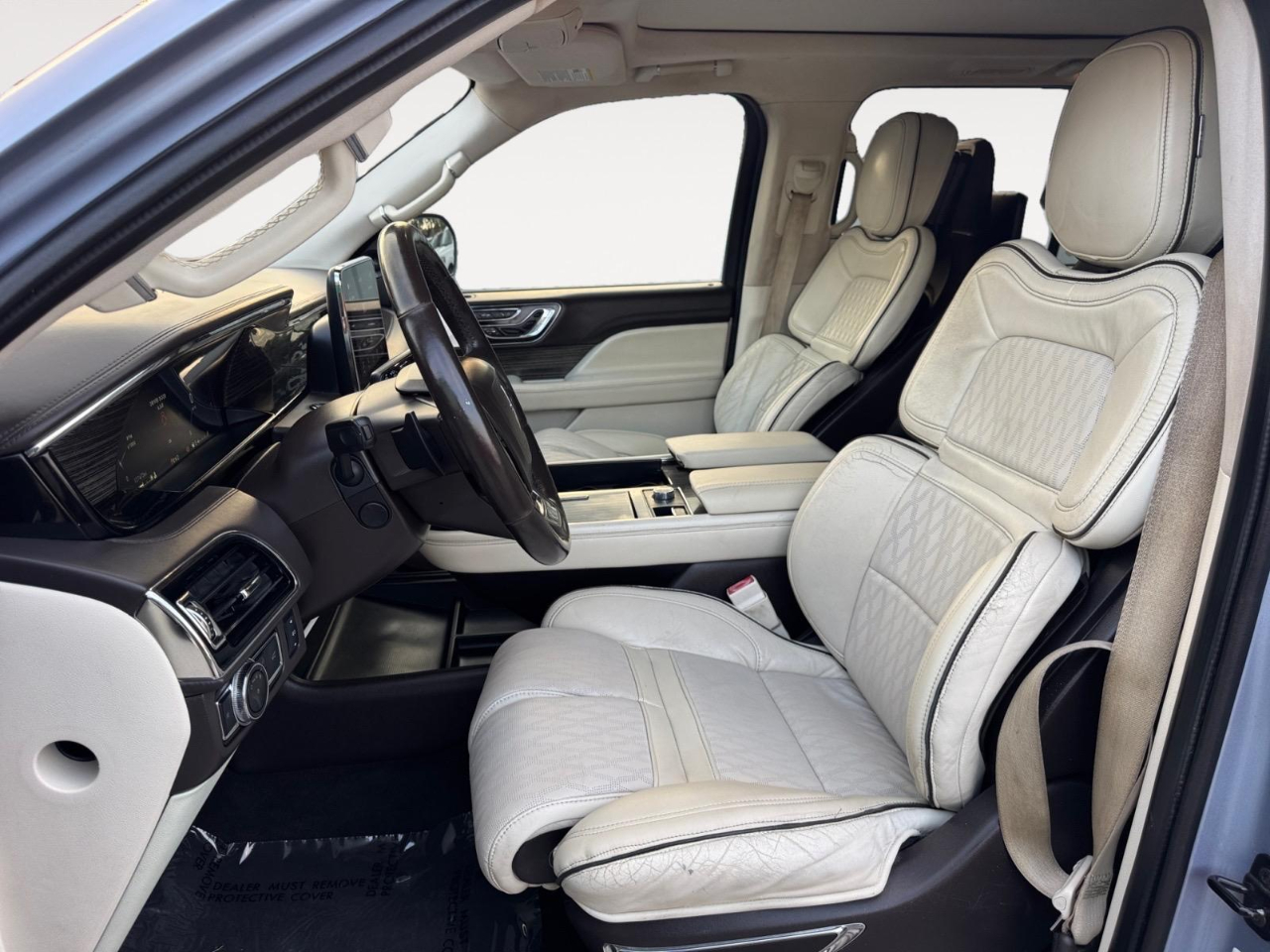 2018 Lincoln Navigator Black Label photo 17