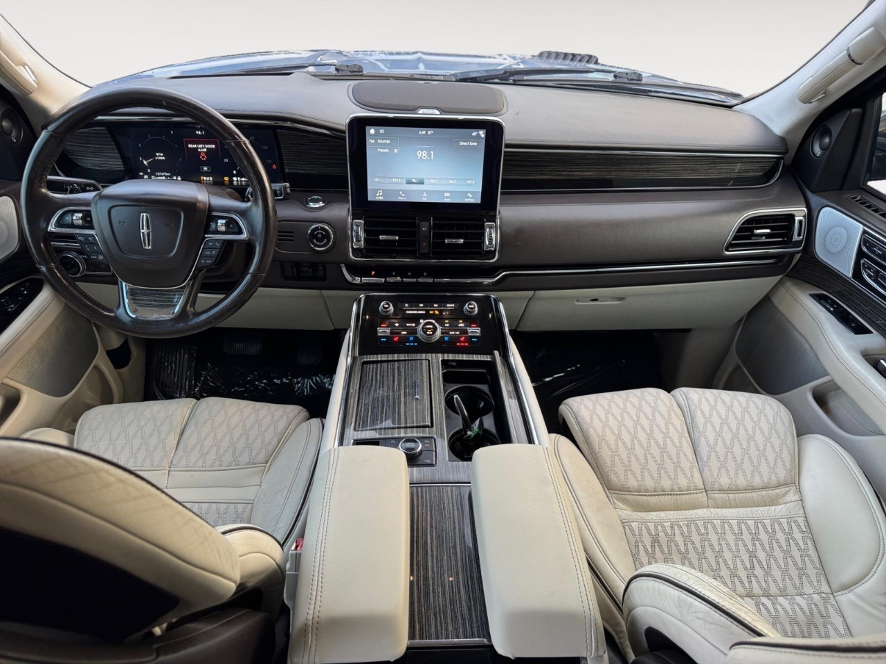 2018 Lincoln Navigator Black Label photo 20
