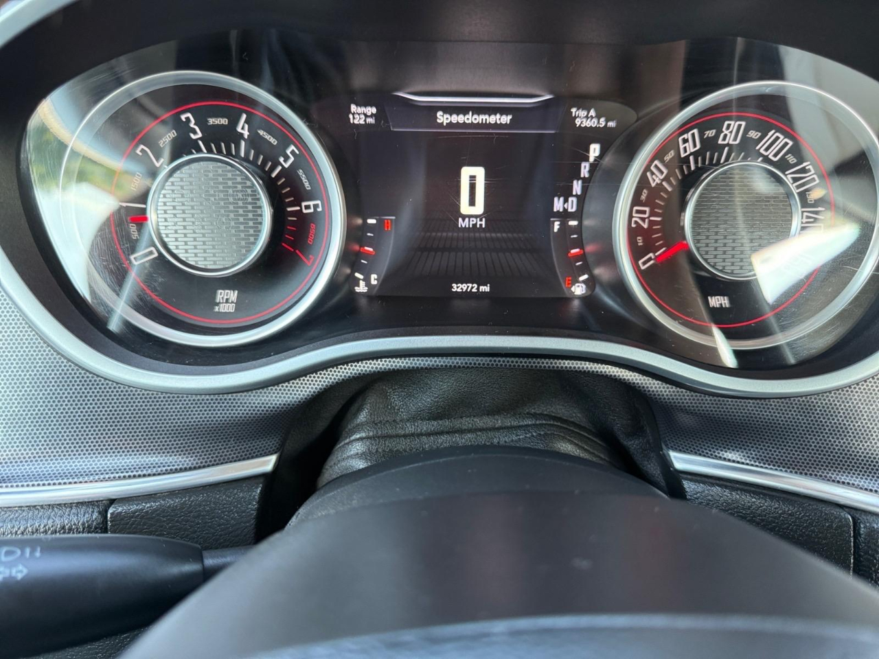2015 Dodge Challenger SXT Plus photo 15