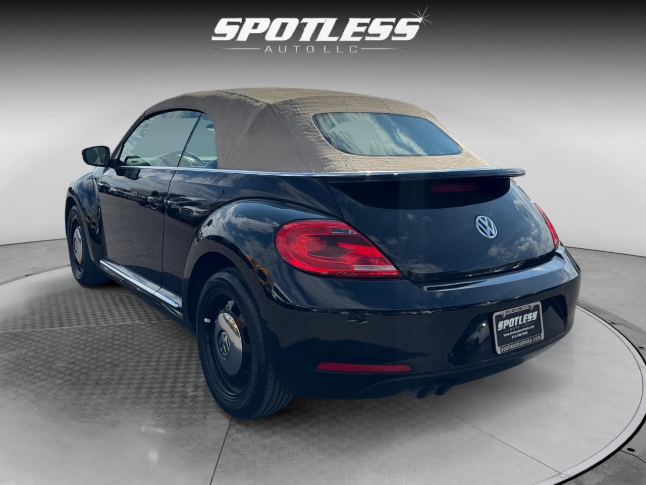 2014 Volkswagen Beetle 1.8T photo 11