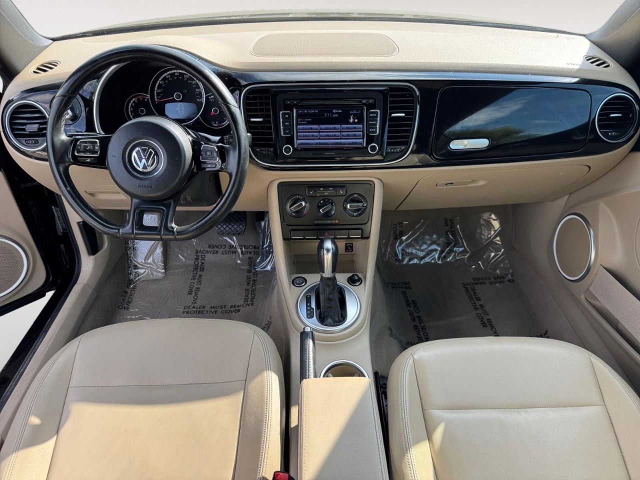 2014 Volkswagen Beetle 1.8T photo 29