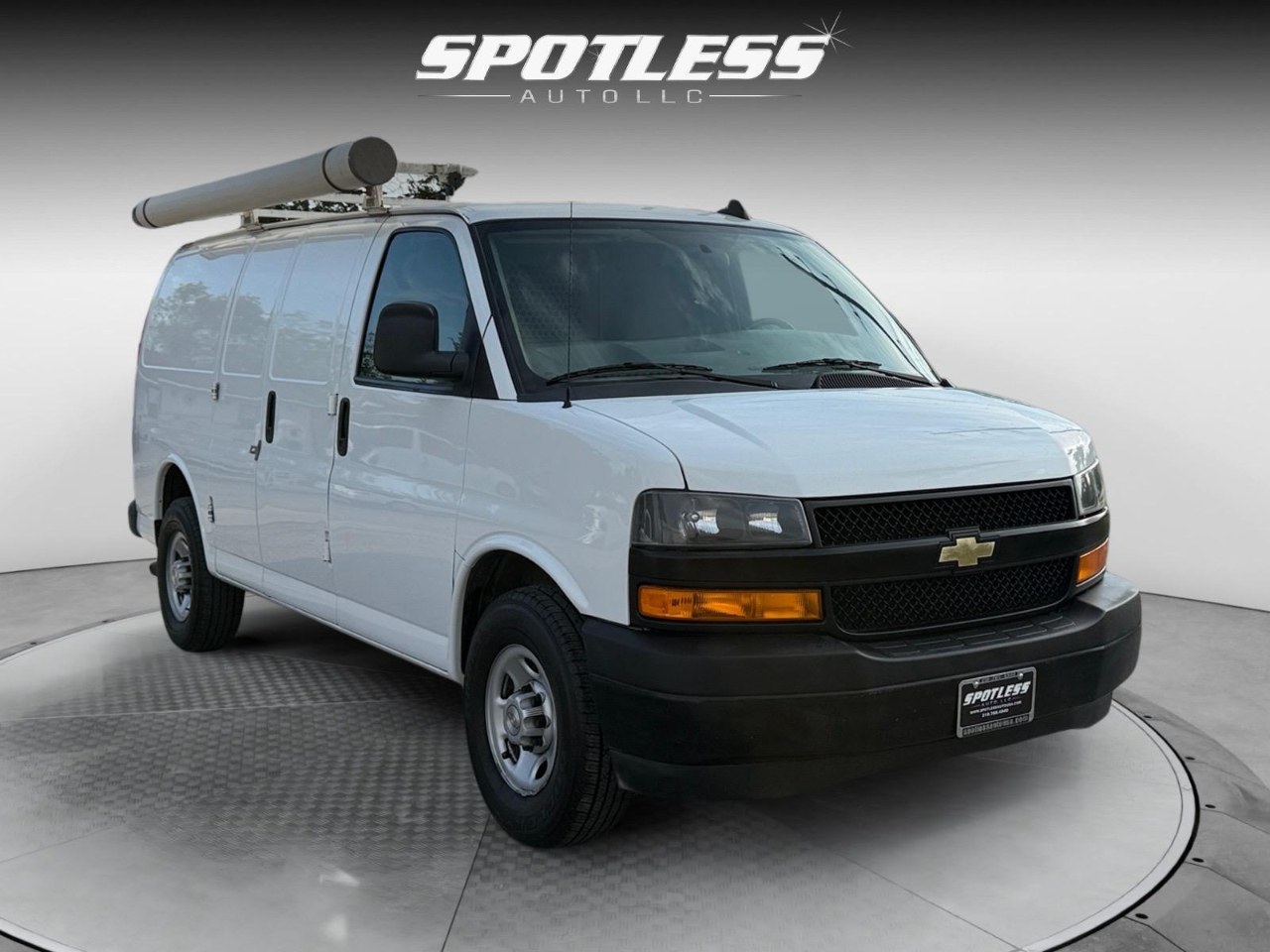 2020 Chevrolet Express 2500 Cargo photo 4