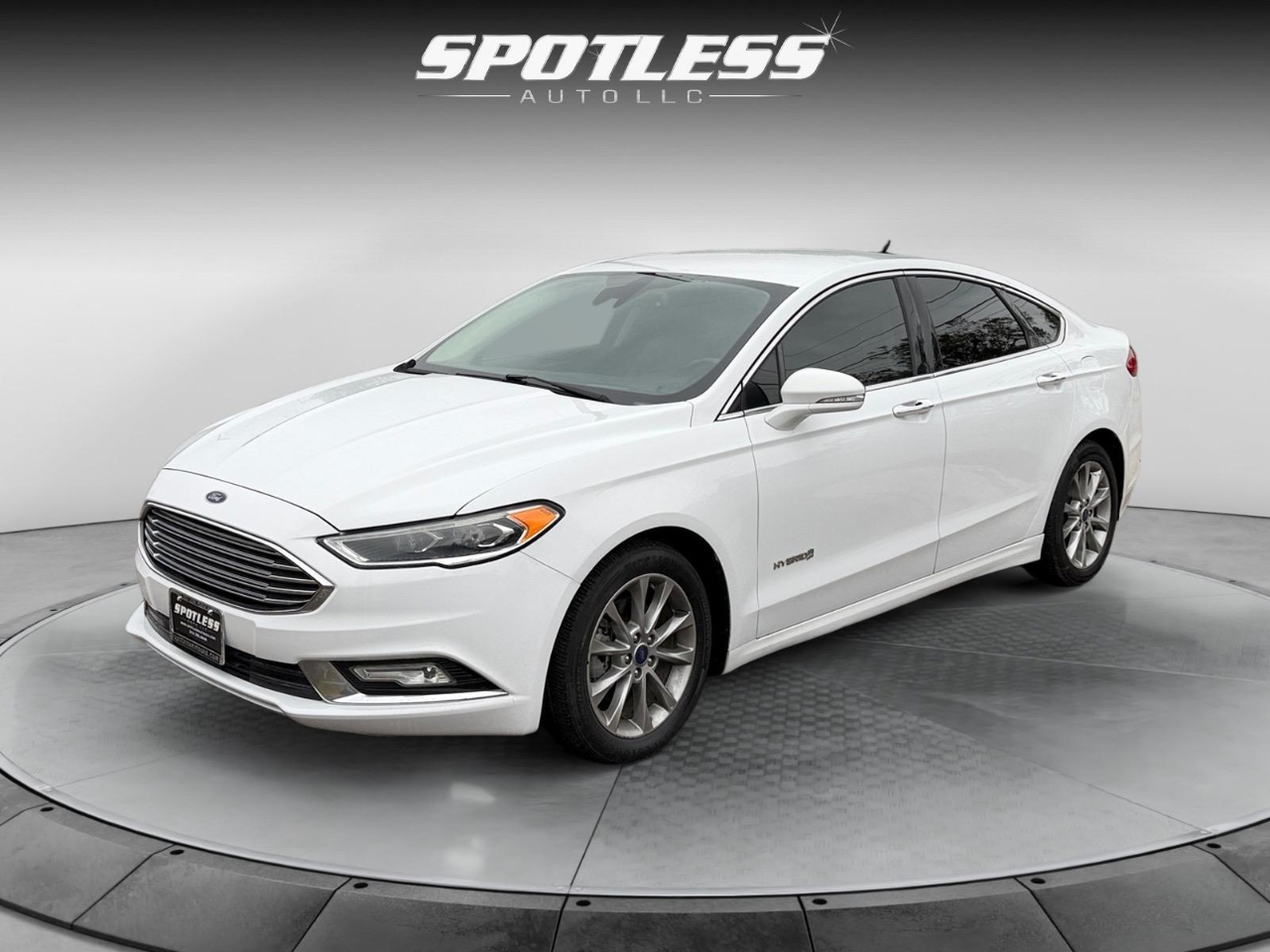 2017 Ford Fusion Hybrid SE