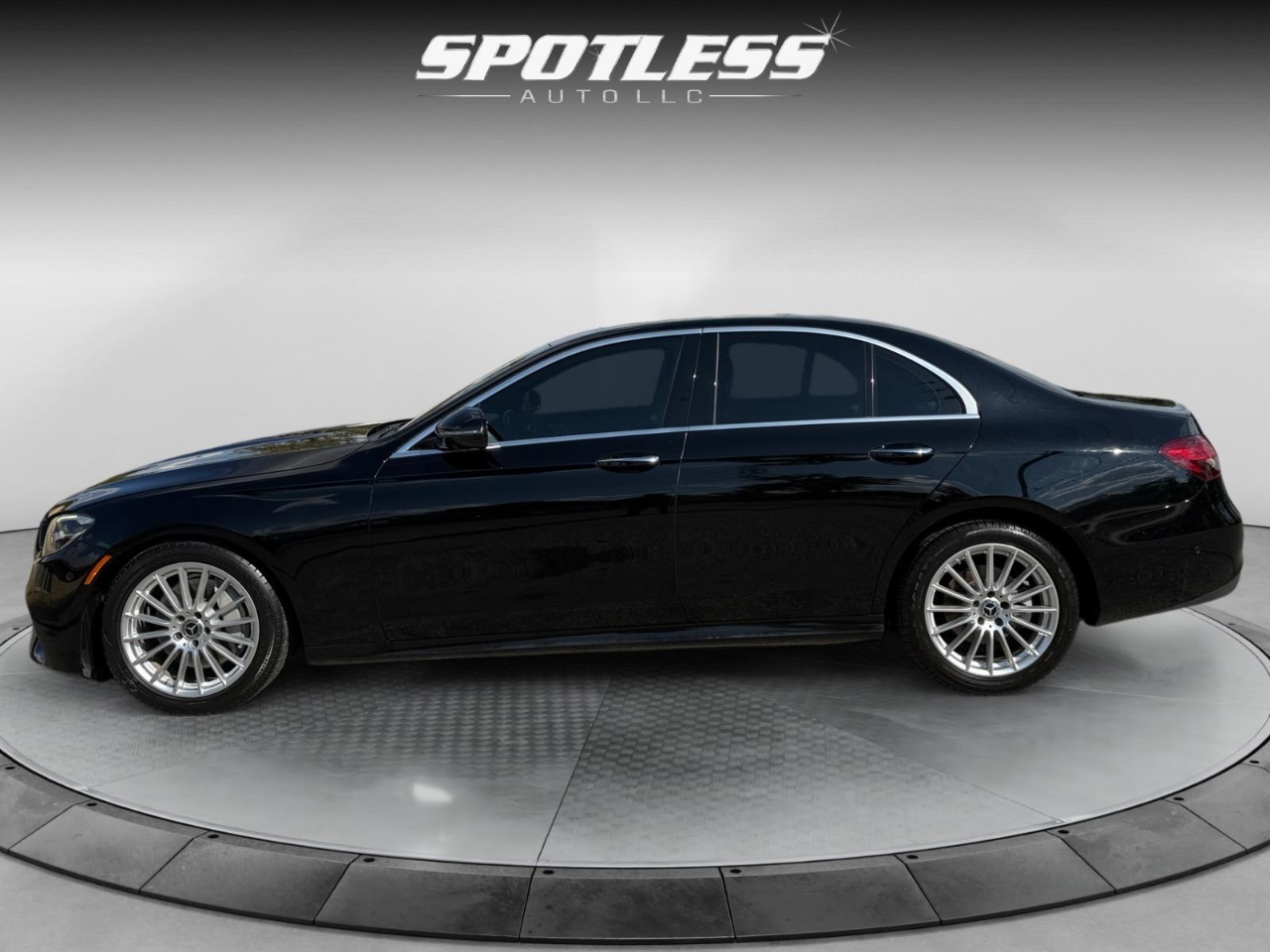 Mercedes-Benz E-Class E350 Sedan 2021 Mercedes-Benz E-Class E350 Sedan 2021