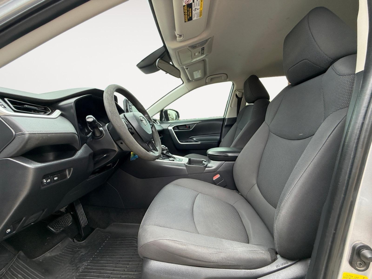 Toyota RAV4 Hybrid LE 2021 Toyota RAV4 Hybrid LE 2021