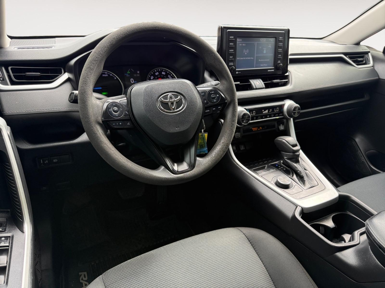 Toyota RAV4 Hybrid LE 2021 Toyota RAV4 Hybrid LE 2021