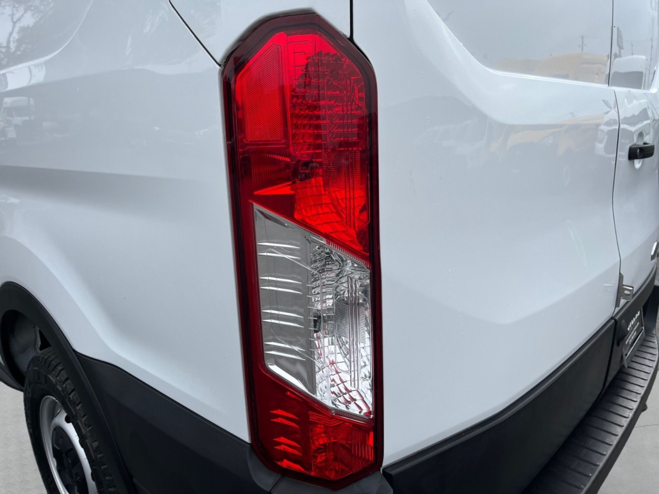 Ford Transit 150 Van Low Roof w/Sliding Pass. 130-in. WB 2020