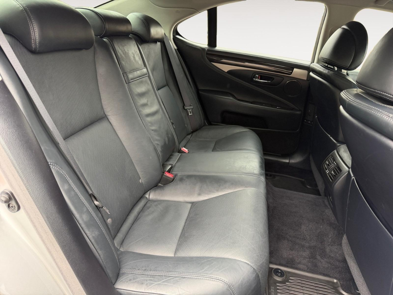 Lexus LS 460 Luxury Sedan 2015 Lexus LS 460 Luxury Sedan 2015