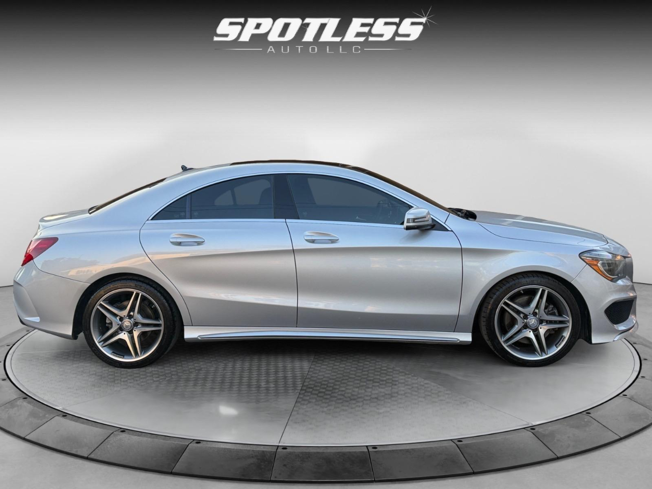 Mercedes-Benz CLA-Class CLA250 4MATIC 2014 Mercedes-Benz CLA-Class CLA250 4MATIC 2014