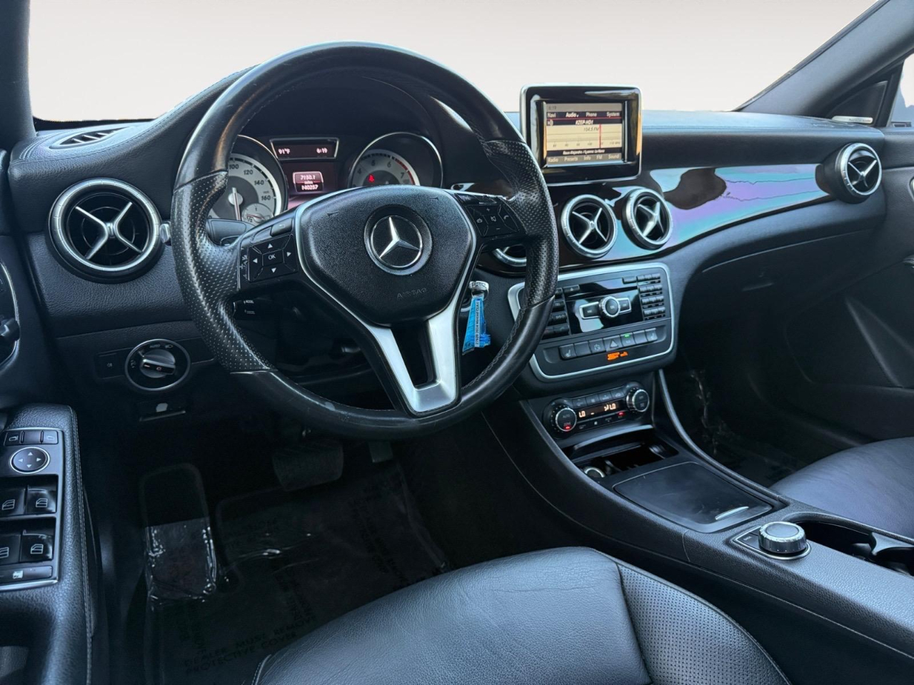 Mercedes-Benz CLA-Class CLA250 4MATIC 2014 Mercedes-Benz CLA-Class CLA250 4MATIC 2014