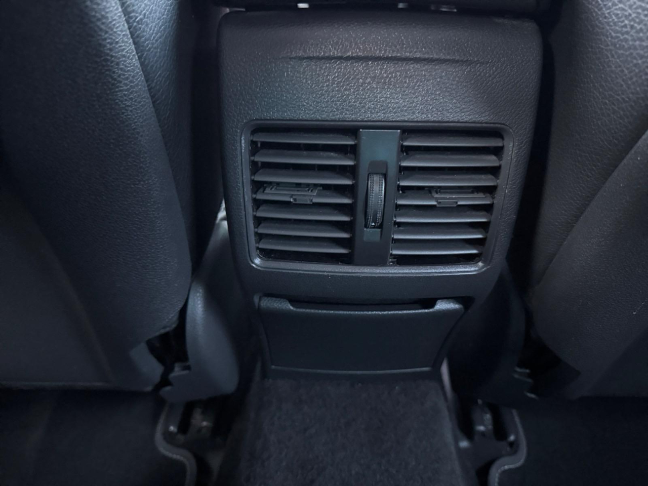 Mercedes-Benz CLA-Class CLA250 4MATIC 2014 Mercedes-Benz CLA-Class CLA250 4MATIC 2014