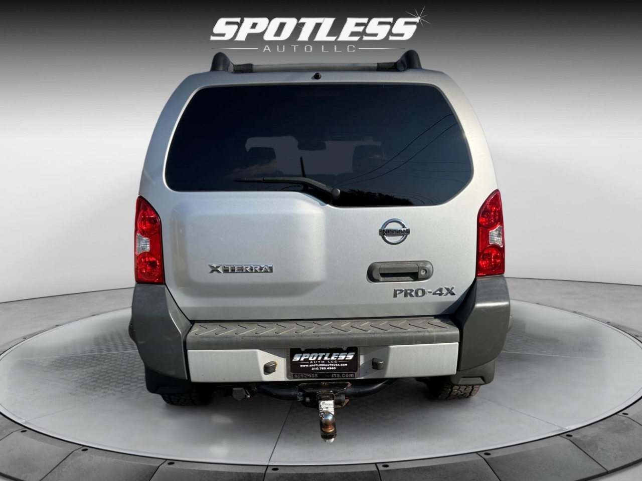 Nissan Xterra PRO-4X 4D SUV 4X4 2011 Nissan Xterra PRO-4X 4D SUV 4X4 2011