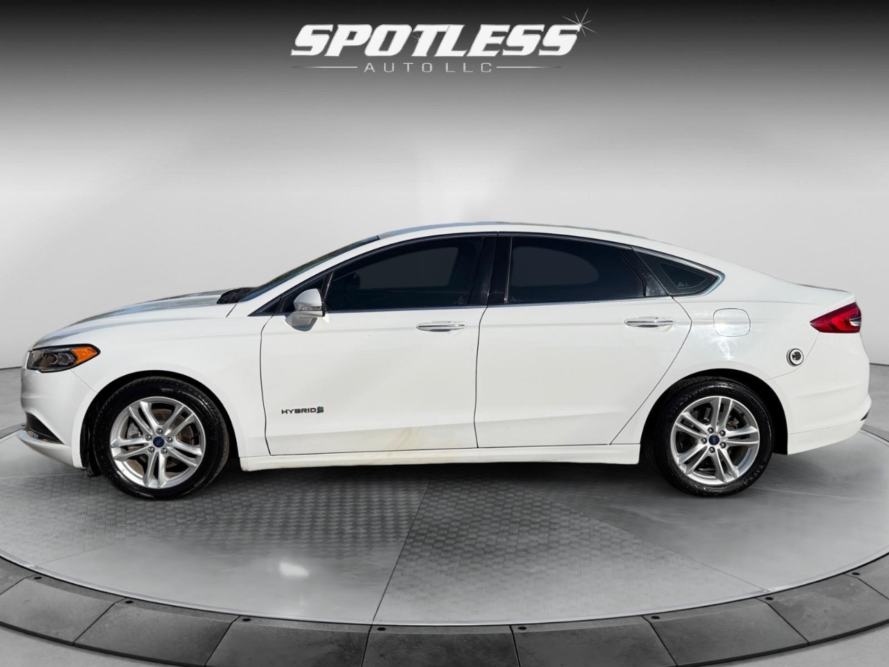 Ford Fusion Hybrid SE 2018 Ford Fusion Hybrid SE 2018