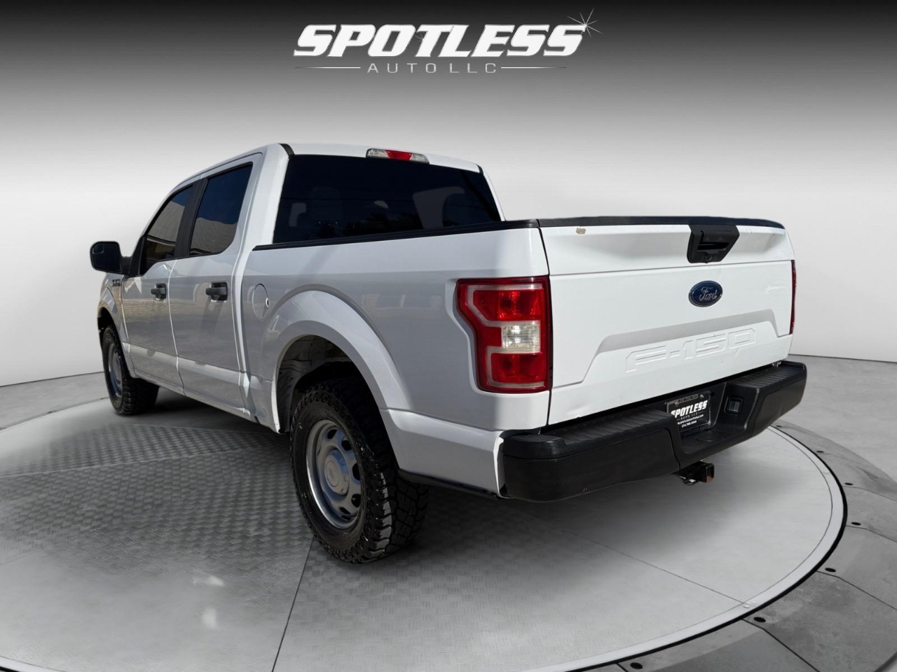 Ford F-150 XL SuperCrew 5.5-ft. Bed 4WD 2018 Ford F-150 XL SuperCrew 5.5-ft. Bed 4WD 2018