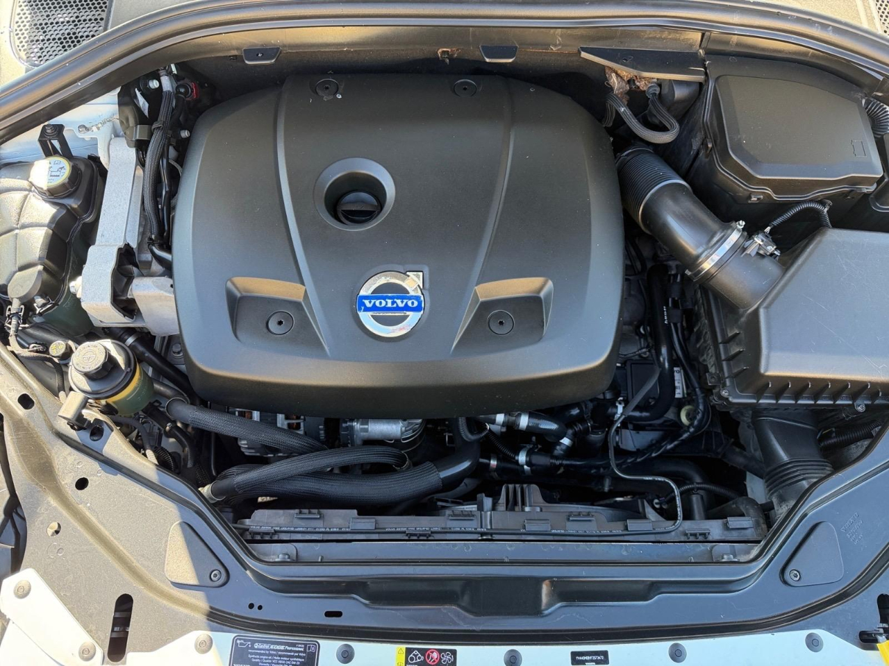 Volvo XC60 2.0 T5 Premier 2015 Volvo XC60 2.0 T5 Premier 2015