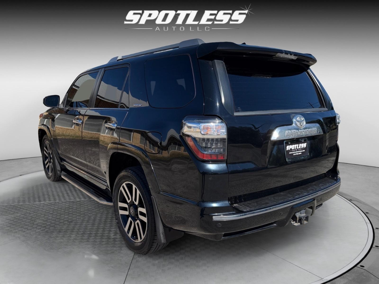 Toyota 4Runner Limited 2WD V6 2016 Toyota 4Runner Limited 2WD V6 2016