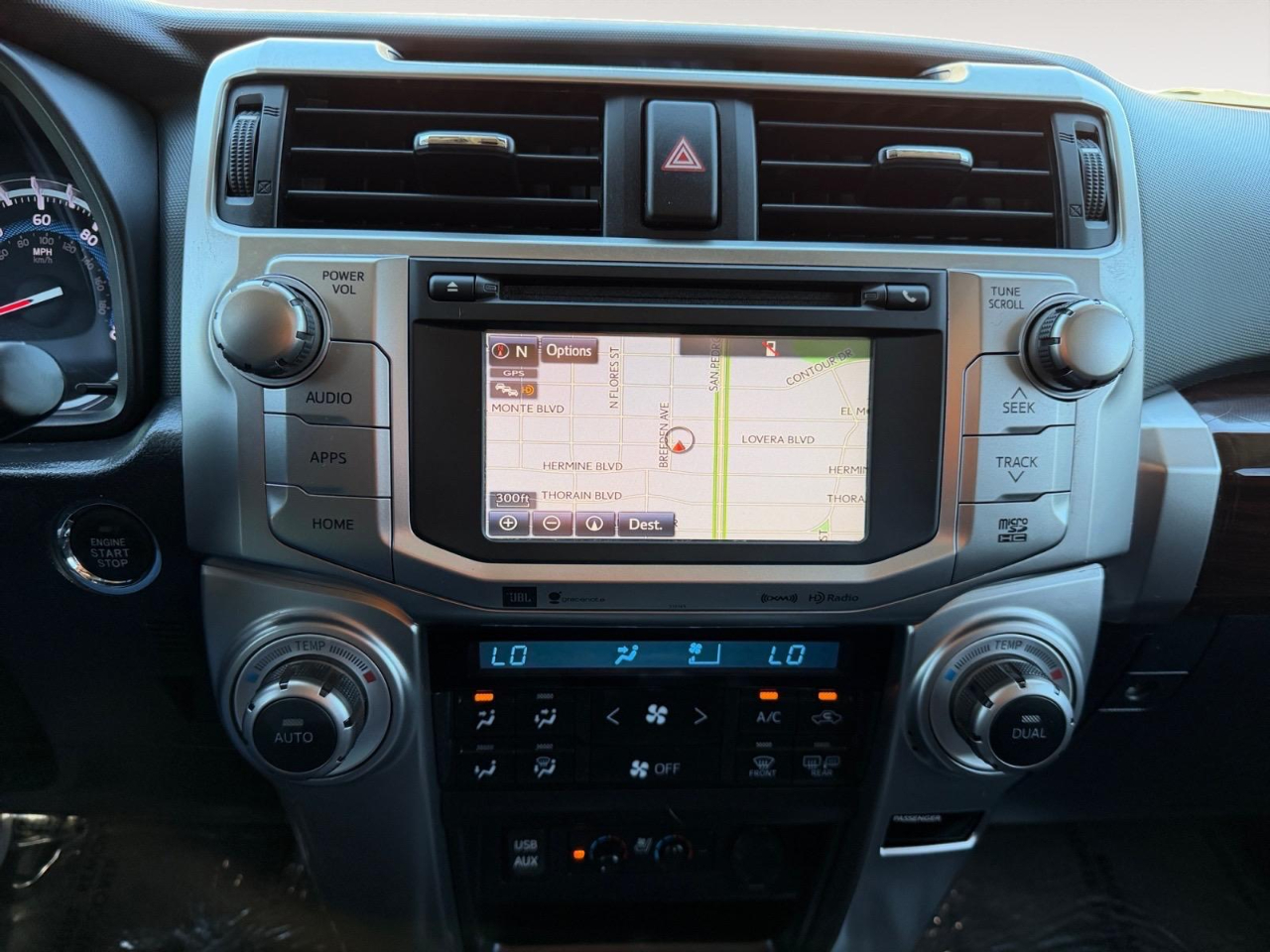 Toyota 4Runner Limited 2WD V6 2016 Toyota 4Runner Limited 2WD V6 2016