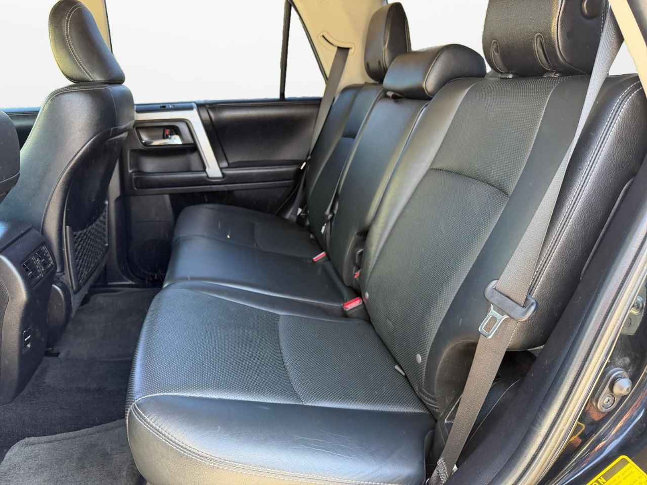 Toyota 4Runner Limited 2WD V6 2016 Toyota 4Runner Limited 2WD V6 2016