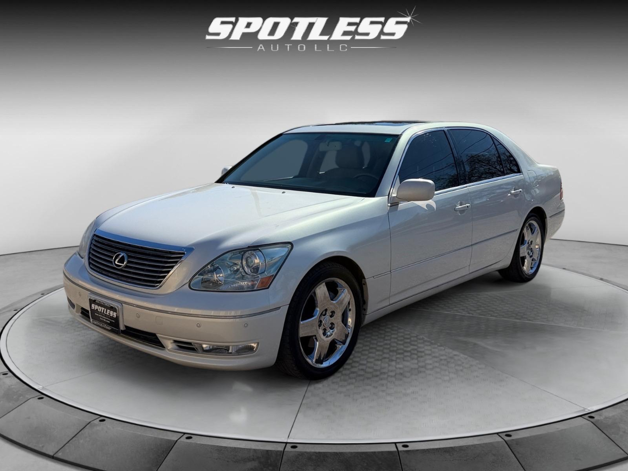 2005 Lexus LS 430's photo