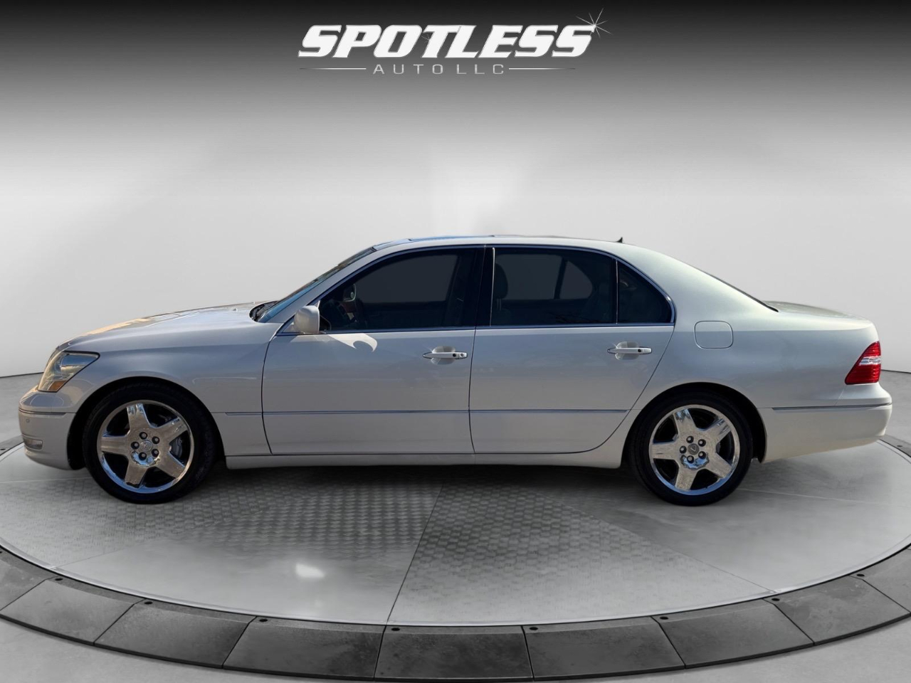 Lexus LS 430 Sedan 2005