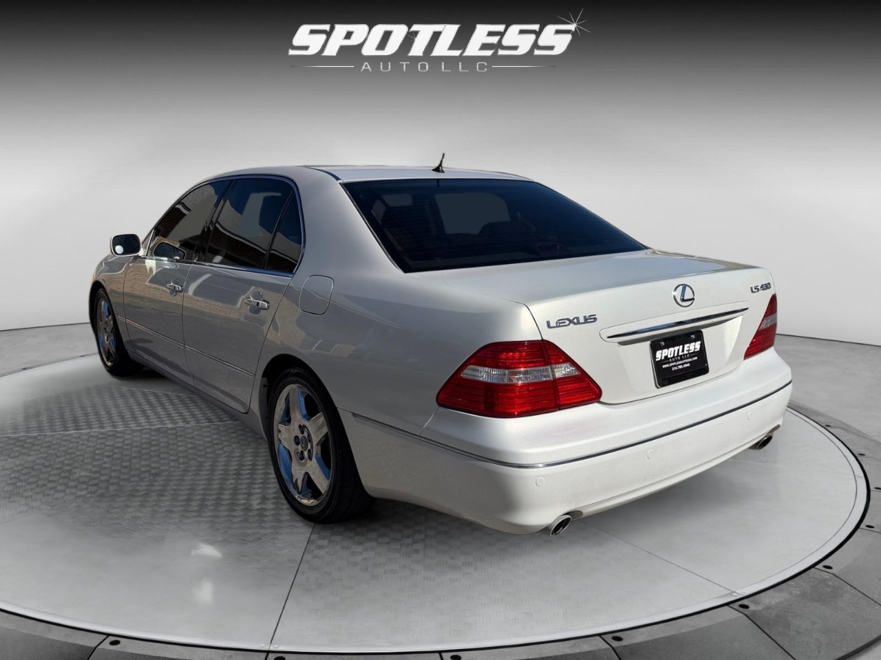 Lexus LS 430 Sedan 2005