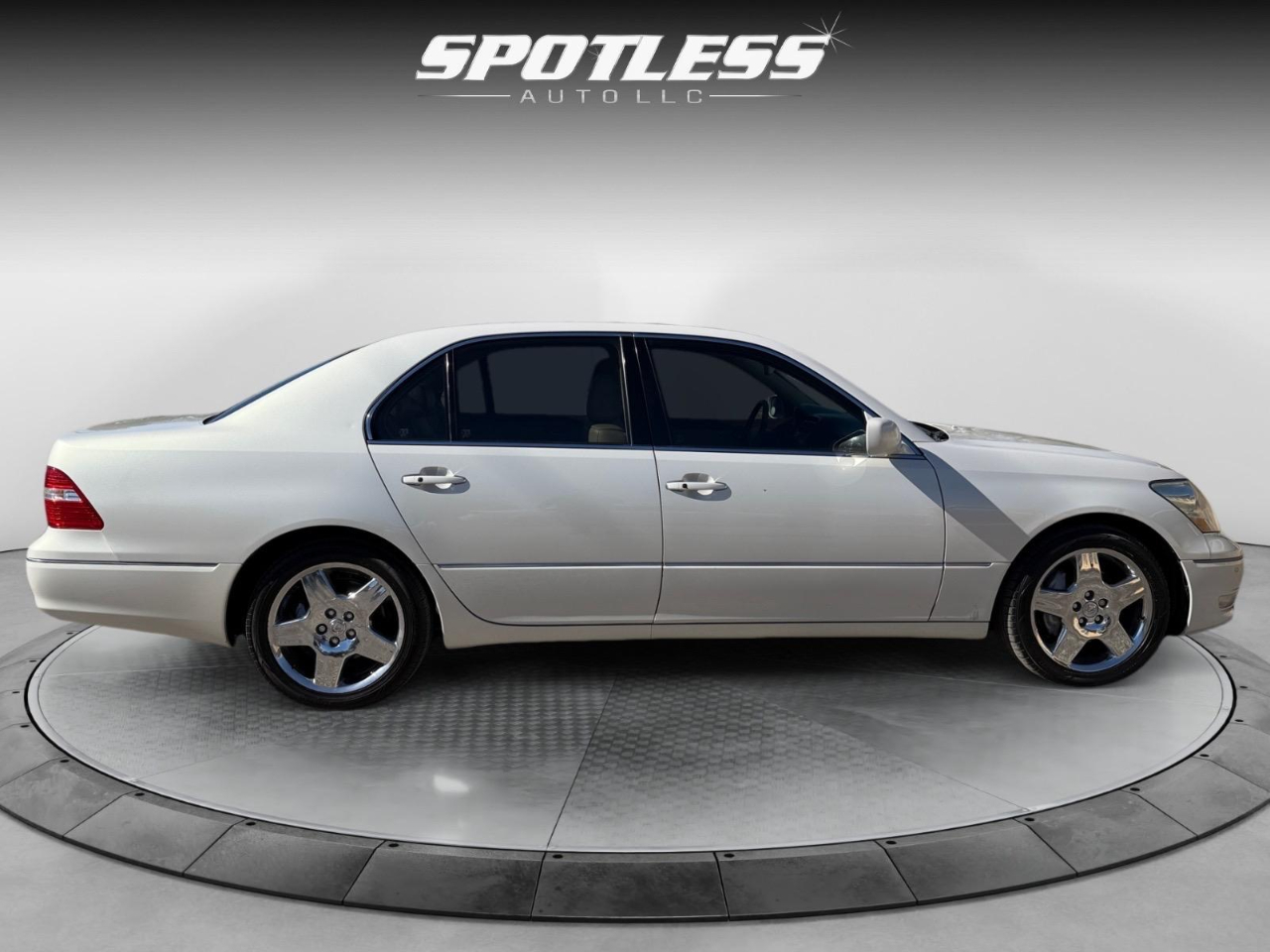 Lexus LS 430 Sedan 2005