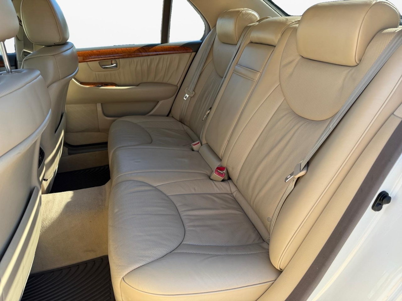 Lexus LS 430 Sedan 2005