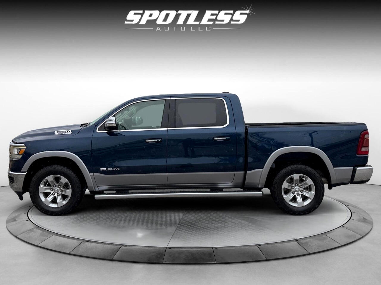 RAM 1500 Laramie Crew Cab SWB 2WD 2020