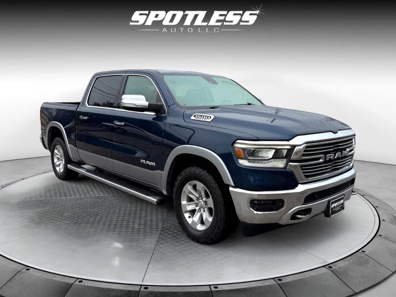 RAM 1500 Laramie Crew Cab SWB 2WD 2020