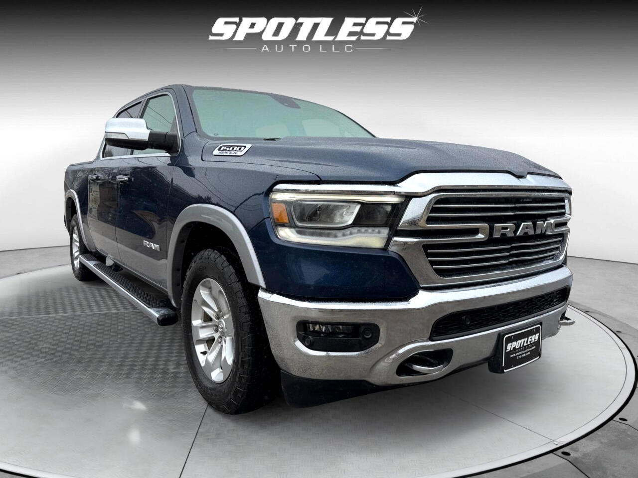 RAM 1500 Laramie Crew Cab SWB 2WD 2020