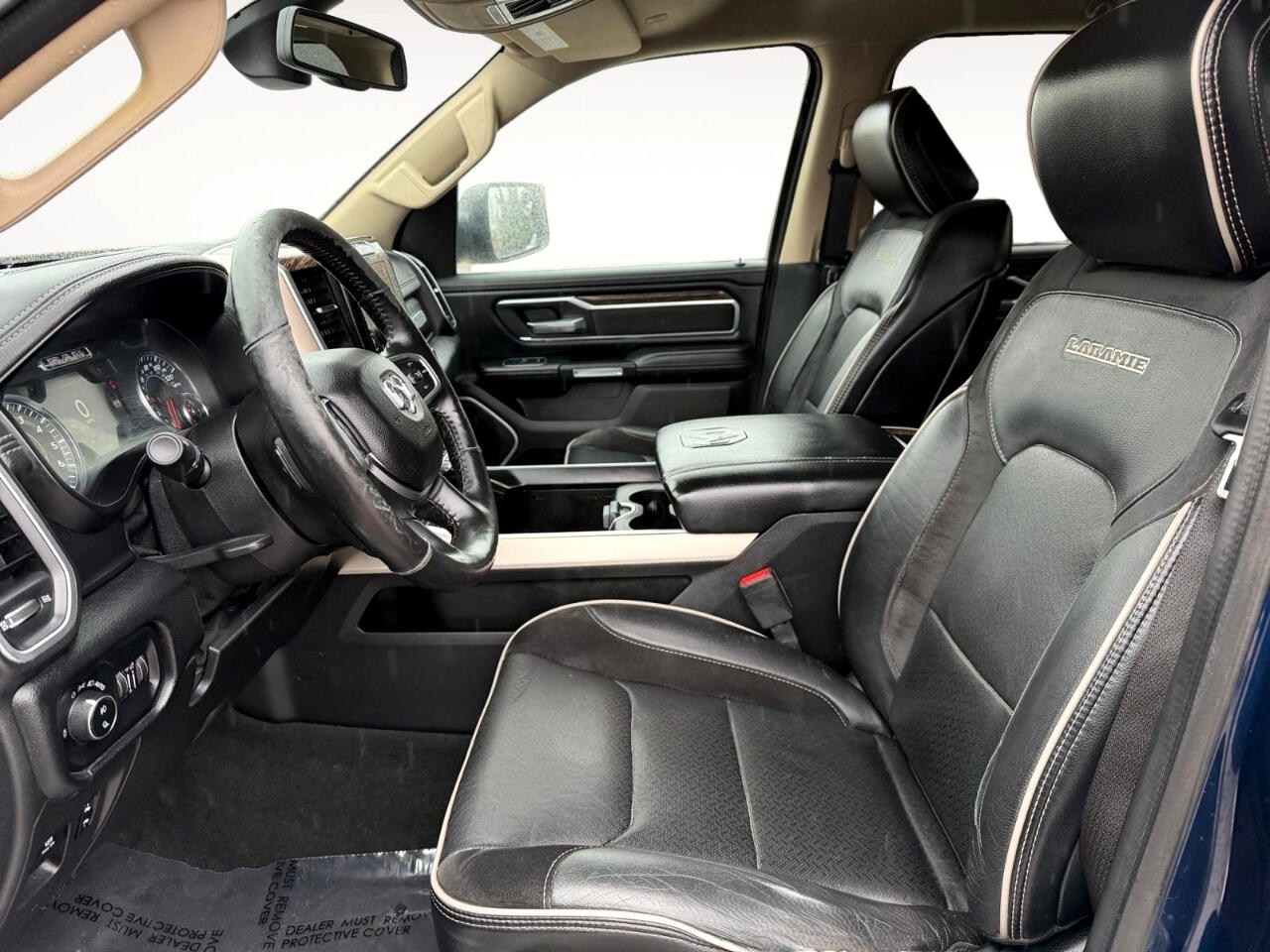 RAM 1500 Laramie Crew Cab SWB 2WD 2020