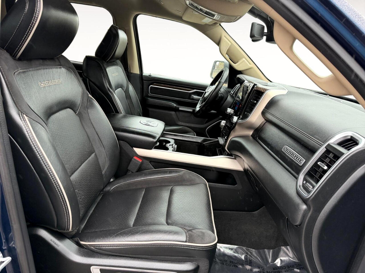 RAM 1500 Laramie Crew Cab SWB 2WD 2020