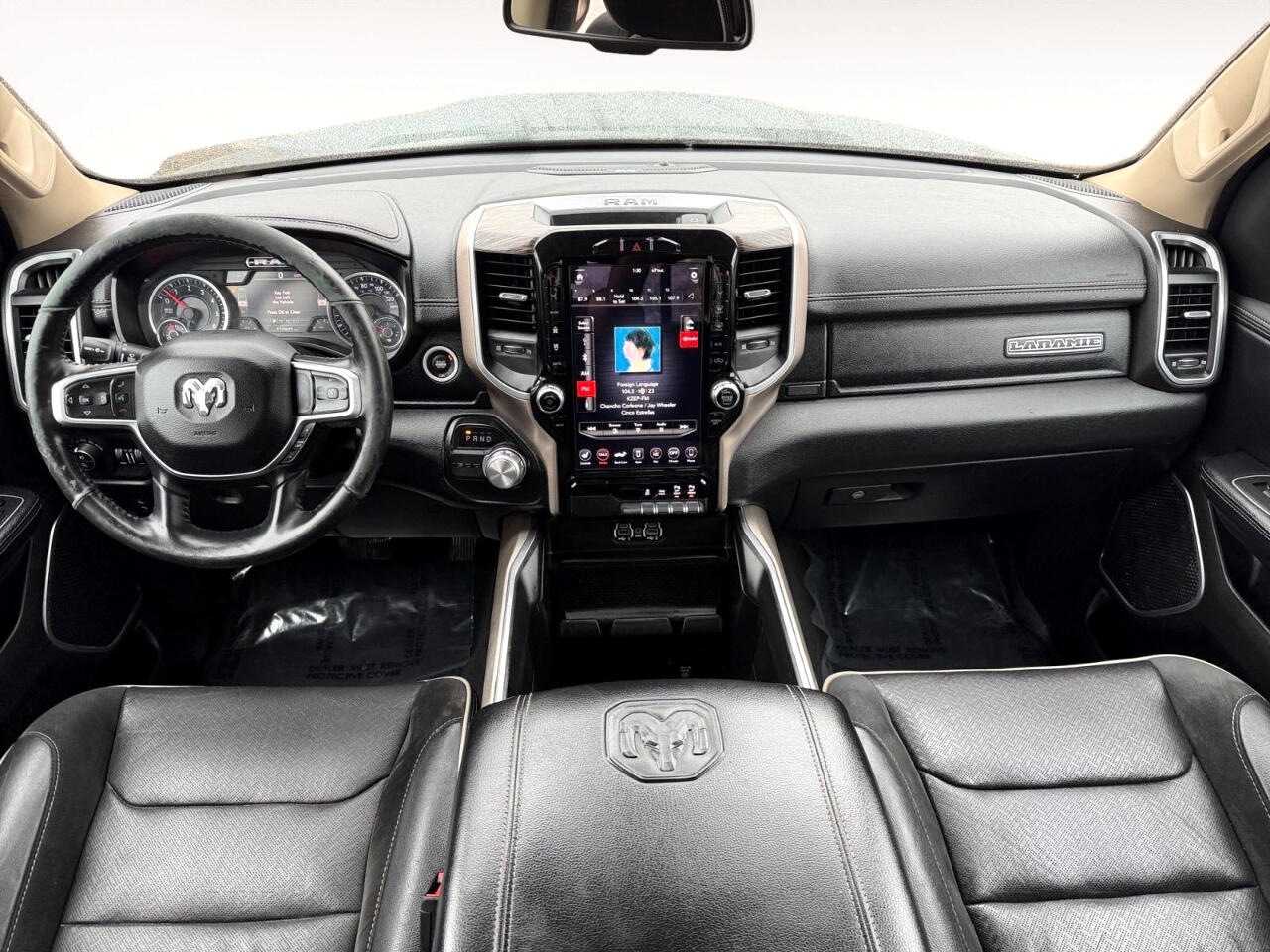 RAM 1500 Laramie Crew Cab SWB 2WD 2020