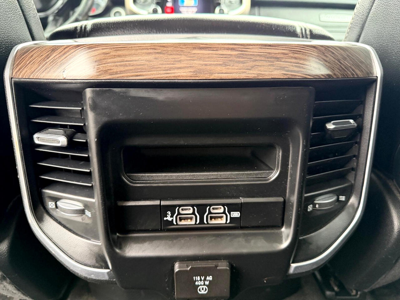 RAM 1500 Laramie Crew Cab SWB 2WD 2020